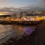 Ocean View La Caleta 公寓 *