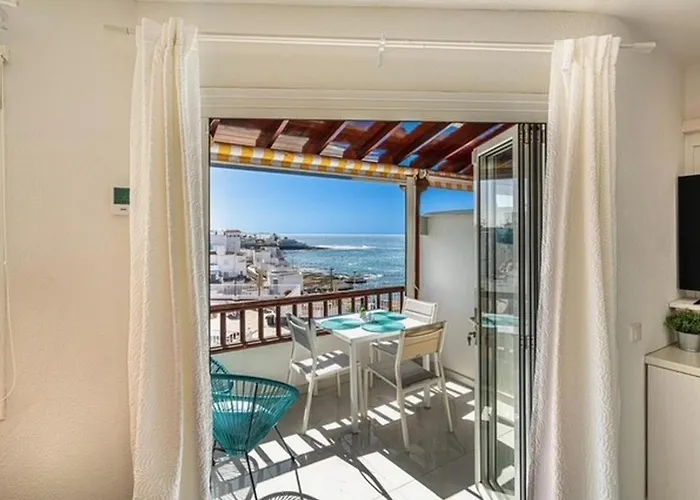 Ocean View La Caleta Apartment *